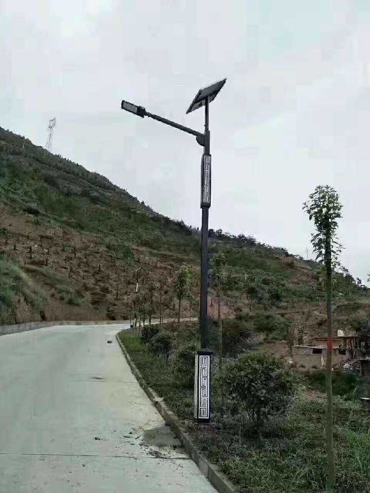 白玉县仿古太阳能路灯
